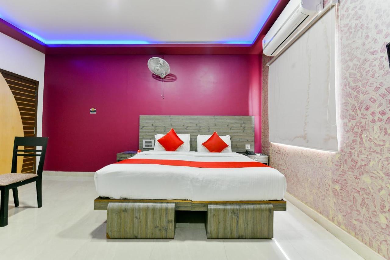 Oyo 1889 Hotel Aj Park Alappuzha Oda fotoğraf
