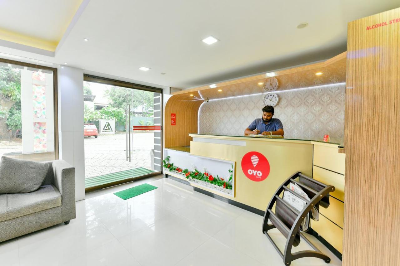 Oyo 1889 Hotel Aj Park Alappuzha Dış mekan fotoğraf