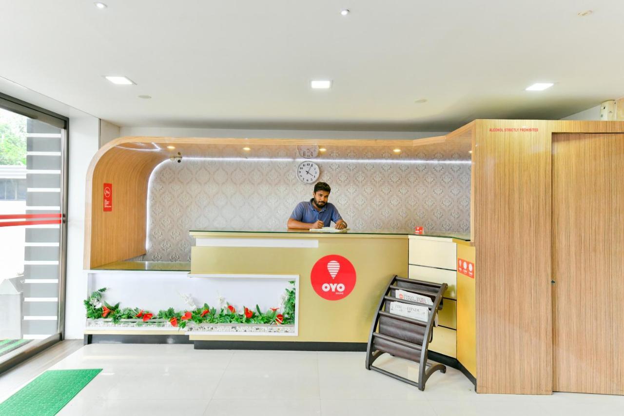 Oyo 1889 Hotel Aj Park Alappuzha Dış mekan fotoğraf
